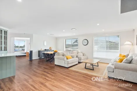 Property photo of 38 Daintree Drive Albion Park NSW 2527
