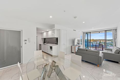 Property photo of 4603/5 Harbour Side Court Biggera Waters QLD 4216