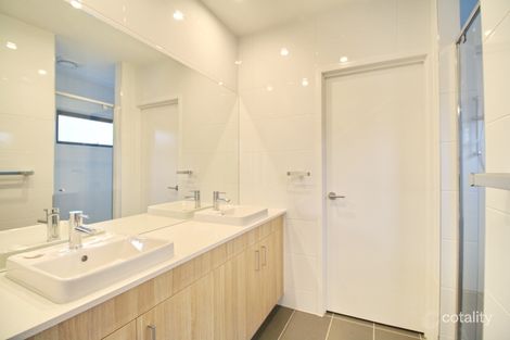 Property photo of 35 Turnberry Way Brookwater QLD 4300