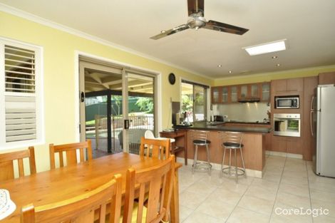 Property photo of 19 Lismore Drive Helensvale QLD 4212