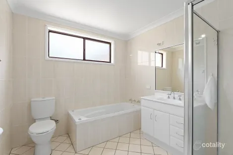 Property photo of 5 Atkinson Crescent Goulburn NSW 2580