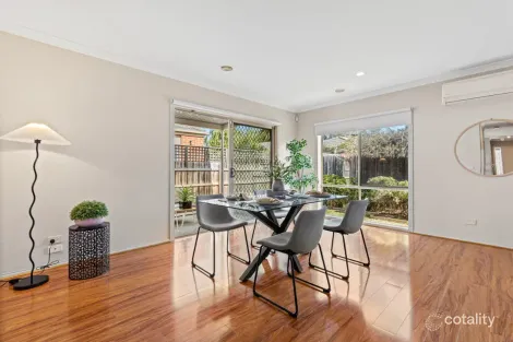 Property photo of 28 Everwin Drive Werribee VIC 3030