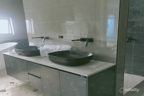 Property photo of 45 Lemongrass Drive Mickleham VIC 3064