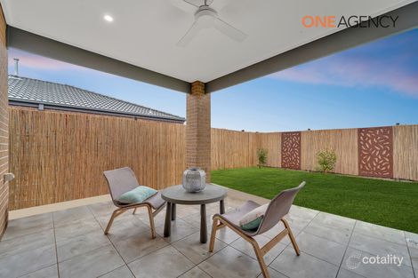 Property photo of 12 Blazon Drive Tarneit VIC 3029