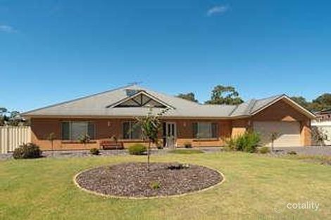 Property photo of 21 Claret Ash Drive Mount Barker SA 5251