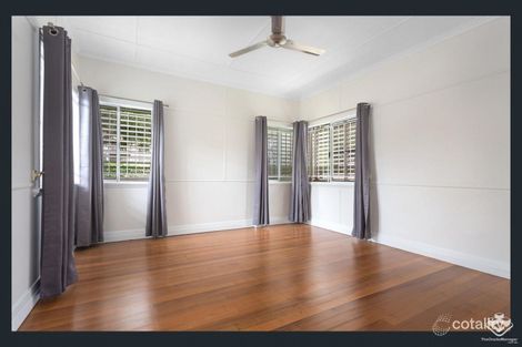 Property photo of 32 East Street Camp Hill QLD 4152