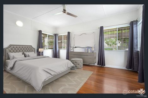 Property photo of 32 East Street Camp Hill QLD 4152