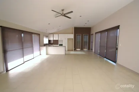 Property photo of 30 Murray Circuit Upper Coomera QLD 4209