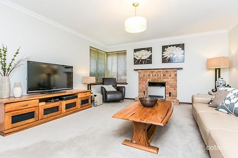 Property photo of 11 Jarrah Place Woodvale WA 6026