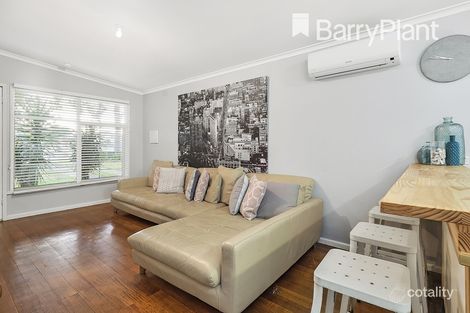 Property photo of 15 Overlea Avenue Rosebud VIC 3939