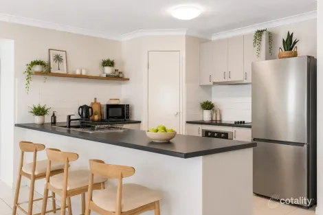 Property photo of 4 Angourie Crescent Pacific Pines QLD 4211