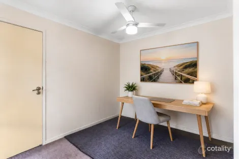 Property photo of 4 Angourie Crescent Pacific Pines QLD 4211