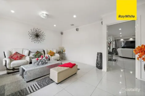 Property photo of 1 Joyce Bull Lane Casey ACT 2913