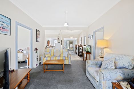 Property photo of 10 Watson Avenue Tumbi Umbi NSW 2261