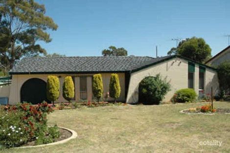 11 Hefron Way, Parmelia, WA 6167