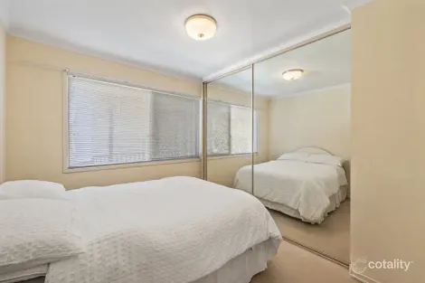 Property photo of 2 Sherwood Crescent Daisy Hill QLD 4127