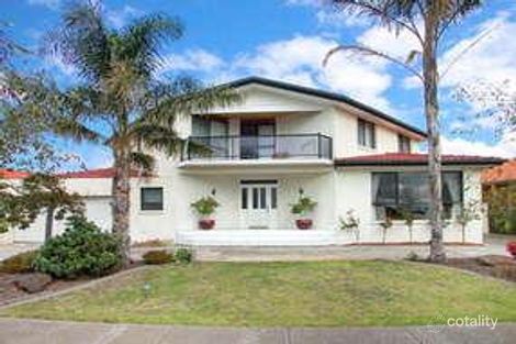 Property photo of 100 Burrowye Crescent Keilor VIC 3036