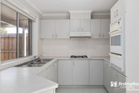 Property photo of 1/52 Hotham Crescent Hoppers Crossing VIC 3029