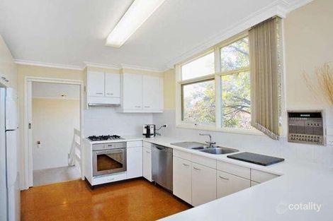 Property photo of 10 Gramatan Avenue Beaumaris VIC 3193