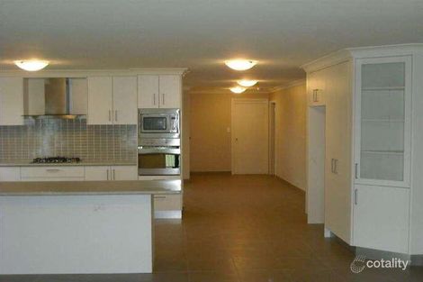 Property photo of 33 Devonshire Crescent Oak Flats NSW 2529