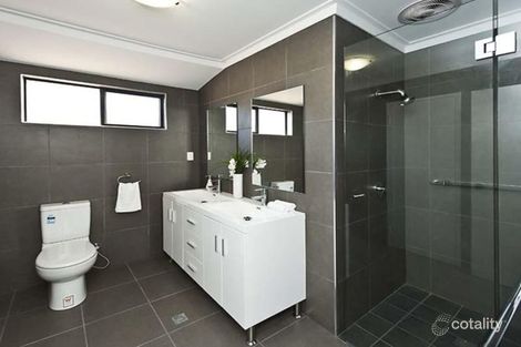 Property photo of 30 McKenzie Road Samson WA 6163