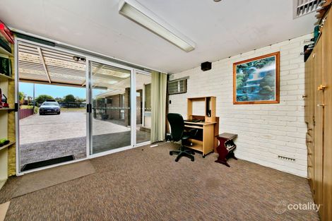 Property photo of 17 Forder Road Noranda WA 6062