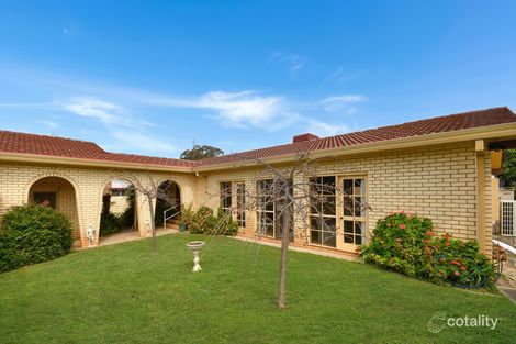 33 Darlington Rd, Stawell, VIC 3380