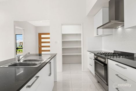 Property photo of 23 Porcupine Way Mount Peter QLD 4869