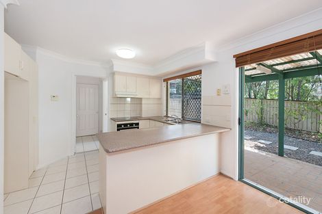 Property photo of 1/96 Marshall Road Holland Park West QLD 4121