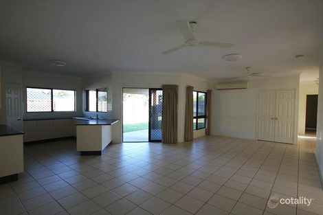 Property photo of 1 Clearwater Court Bushland Beach QLD 4818