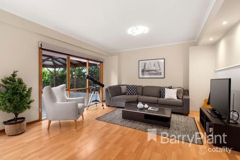 Property photo of 23 Lyell Parade Greensborough VIC 3088