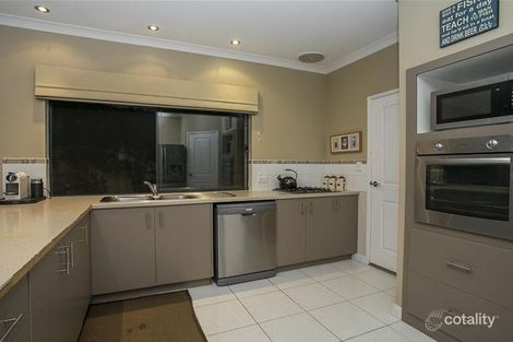 Property photo of 7 Kirkcaldy Terrace Hocking WA 6065