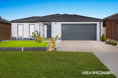 Property photo of 16 Jarrod Drive Pakenham VIC 3810