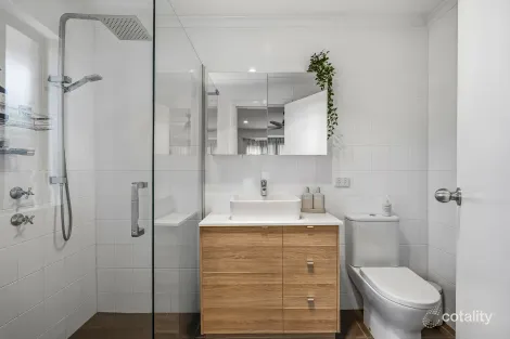 Property photo of 2 Rivett Place Pooraka SA 5095