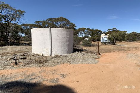 2 Sewell St, Moorine Rock, WA 6425