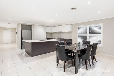 Property photo of 8 Kingbird Avenue Tarneit VIC 3029