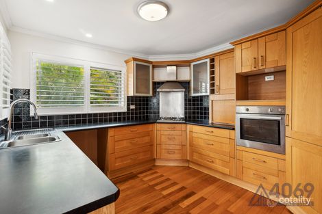 Property photo of 26 Sabot Street Jamboree Heights QLD 4074