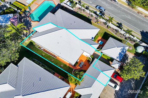 2/85 Palm Meadows Dr, Carrara, QLD 4211