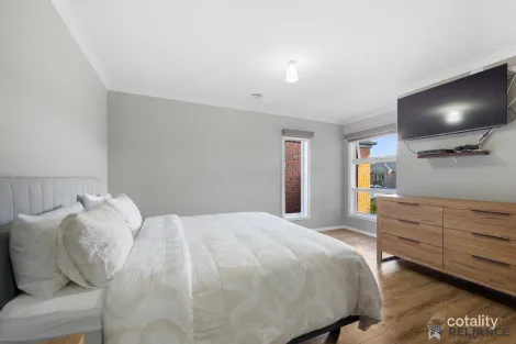 Property photo of 36 Pinrush Road Brookfield VIC 3338