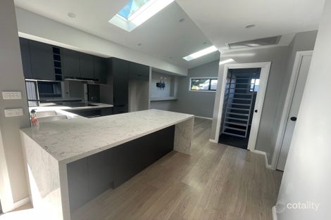 Property photo of 8 Mulgara Place St Helens Park NSW 2560