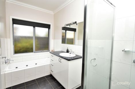 Property photo of 2/3 Bristol Court Wangaratta VIC 3677