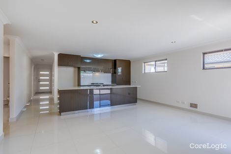 Property photo of 4/18 Gladstone Road Armadale WA 6112