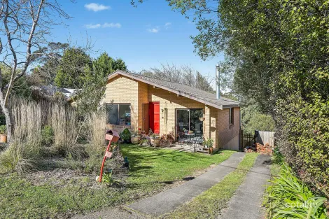 Property photo of 28 Cook Road Wentworth Falls NSW 2782