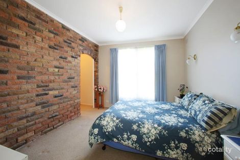 Property photo of 25 Lakeview Avenue Rowville VIC 3178