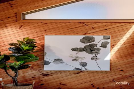 Property photo of 48 Garden Circle Berrambool NSW 2548