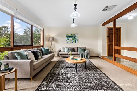 Property photo of 32 Ashcombe Drive Ringwood VIC 3134