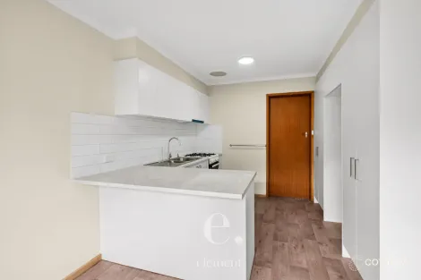 2/9 Stafford St, Herne Hill, VIC 3218