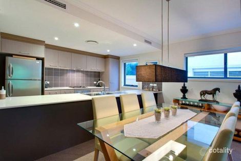 Property photo of 1/23 Angophora Circuit Warriewood NSW 2102