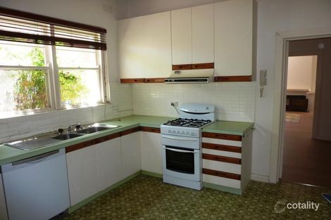 Property photo of 2/1373 Burke Road Kew East VIC 3102