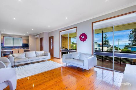 Property photo of 92 Ocean View Drive Wamberal NSW 2260